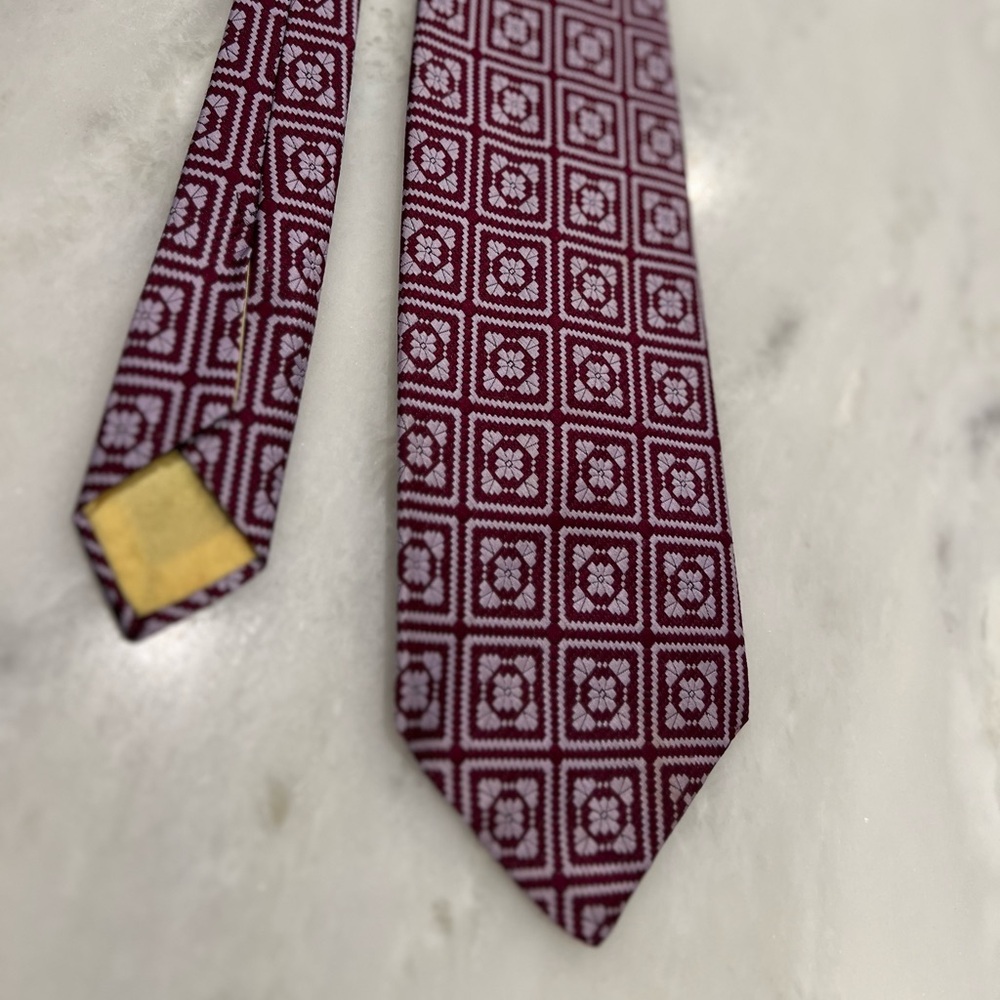 Vintage tie